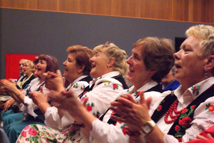 seniorzy-rozspiewali-sobieszow-foto-60089