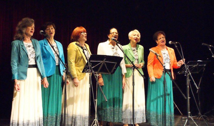 seniorzy-rozspiewali-sobieszow-foto-60089