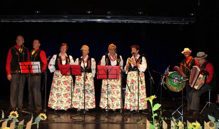 seniorzy-rozspiewali-sobieszow-foto-60089