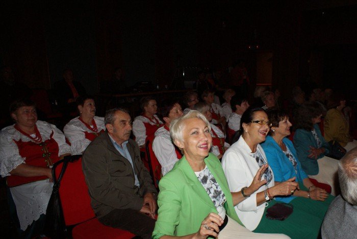 seniorzy-rozspiewali-sobieszow-foto-60089