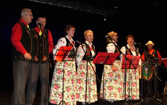 seniorzy-rozspiewali-sobieszow-foto-60089