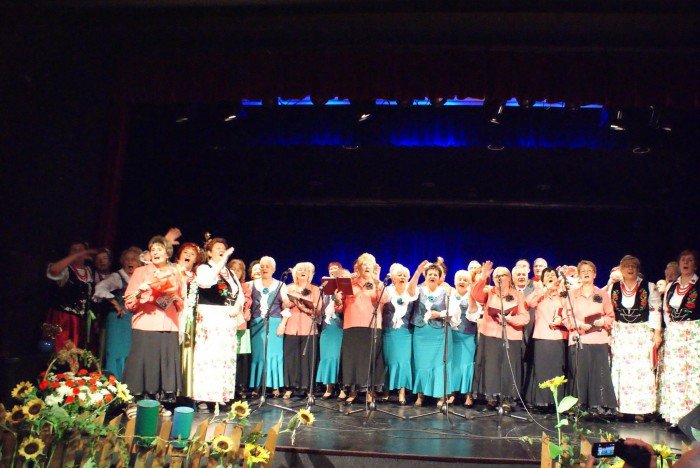 seniorzy-rozspiewali-sobieszow-foto-60089