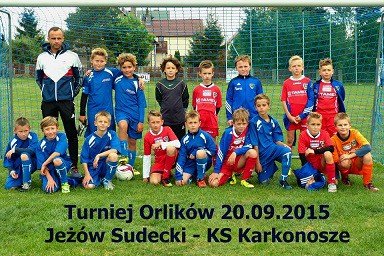 sportowcy-z-13-w-akcji-dzieci-na-stadionie-foto-60091