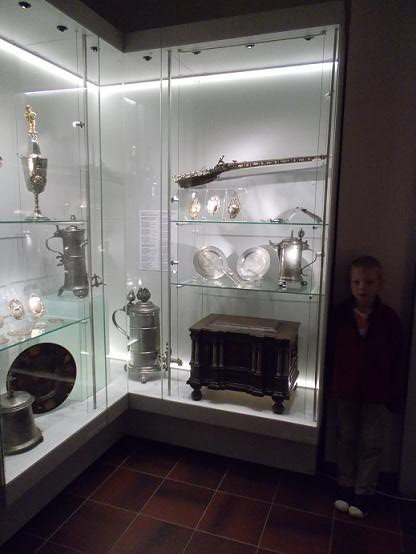 lekcje-w-muzeum-o-historii-strojow-ludowych-foto-60092