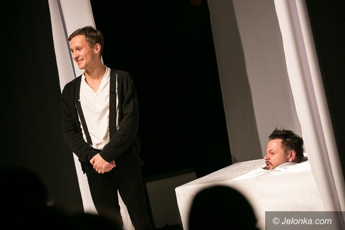 cos-dla-fanow-teatru-absurdu-i-surrealizmu-foto-60103