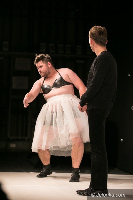 cos-dla-fanow-teatru-absurdu-i-surrealizmu-foto-60103