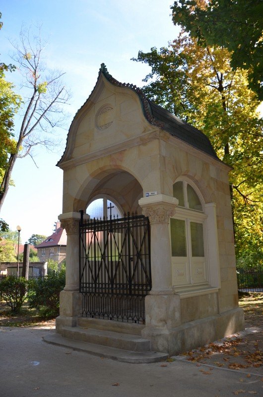 kapliczka-swietej-rodziny-juz-po-renowacji-foto-60129
