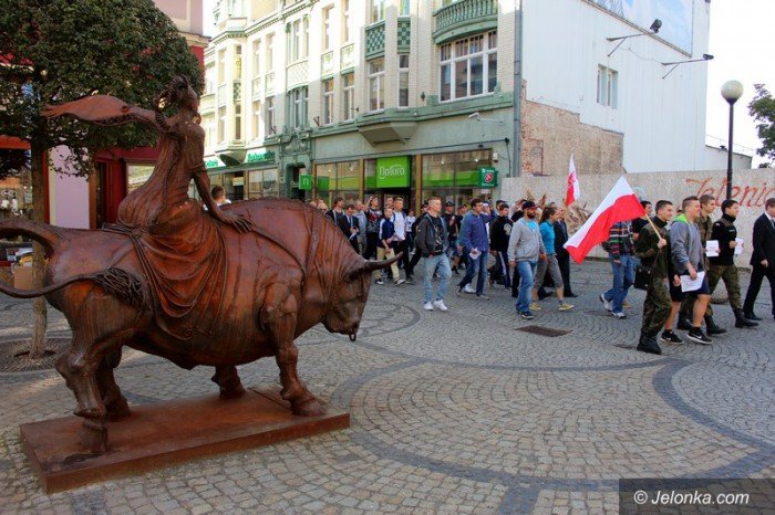 narodowcy-manifestowali-przeciw-imigrantom-foto-60143