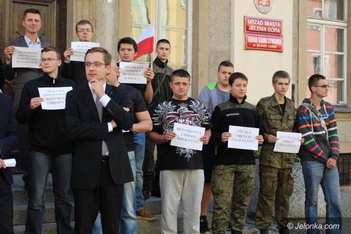narodowcy-manifestowali-przeciw-imigrantom-foto-60143