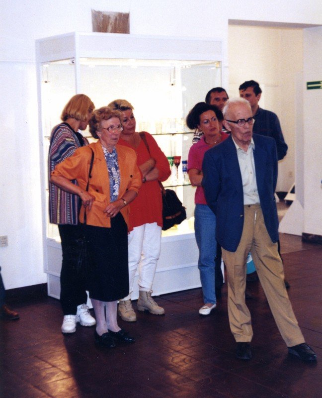 Hrabina Ingeborg Pfeil i Jerzy Kolankowski na otwarciu wystawy w Muzeum Okręgowym w Jeleniej Górze. Fot. s. Firszt