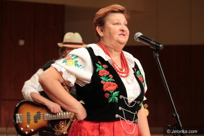 ludowe-granie-na-zakonczenie-senioraliow-foto-60150