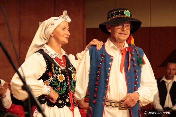 ludowe-granie-na-zakonczenie-senioraliow-foto-60150