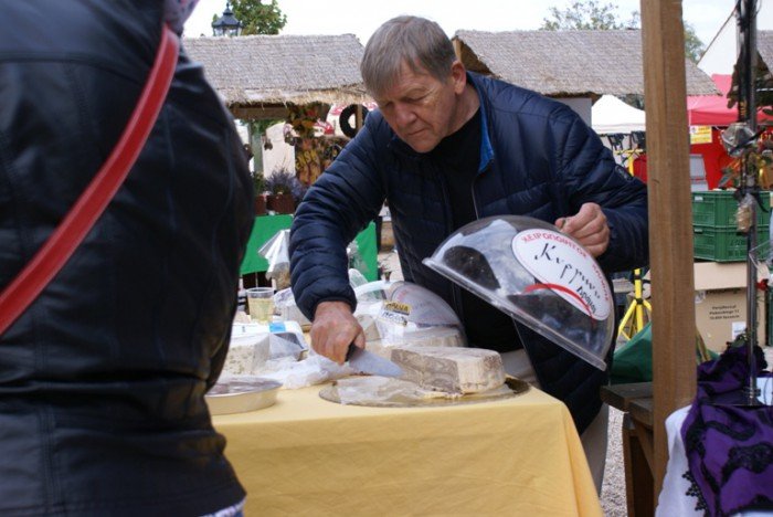 kiermasz-w-omnicy-jeszcze-dzisiaj-foto-60231