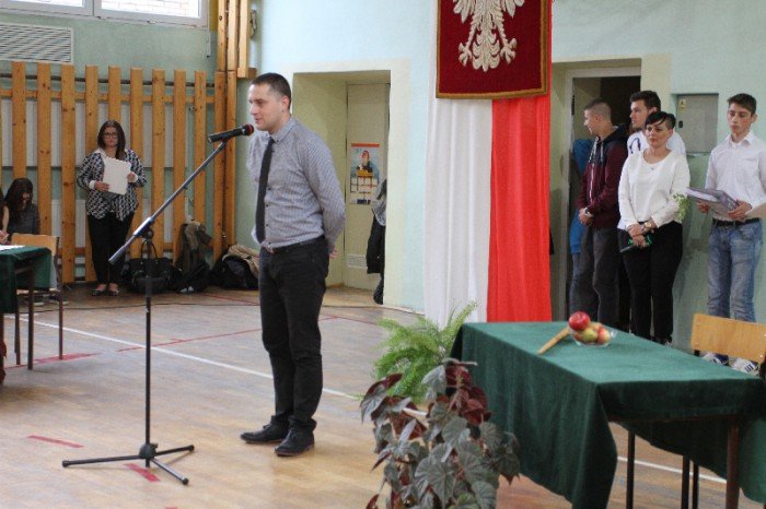 dzien-edukacji-czyli-skad-wzia-sie-nauczyciel-foto-60282