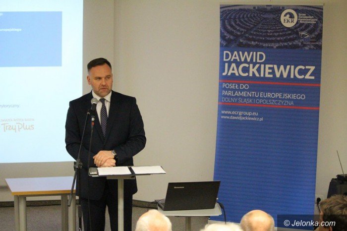 debatowali-o-polityce-na-rzecz-rodzin-foto-60347