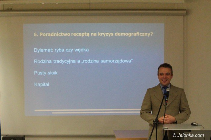 debatowali-o-polityce-na-rzecz-rodzin-foto-60347