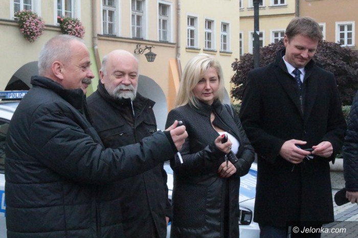 policjanci-maja-nowe-samochody-foto-60351