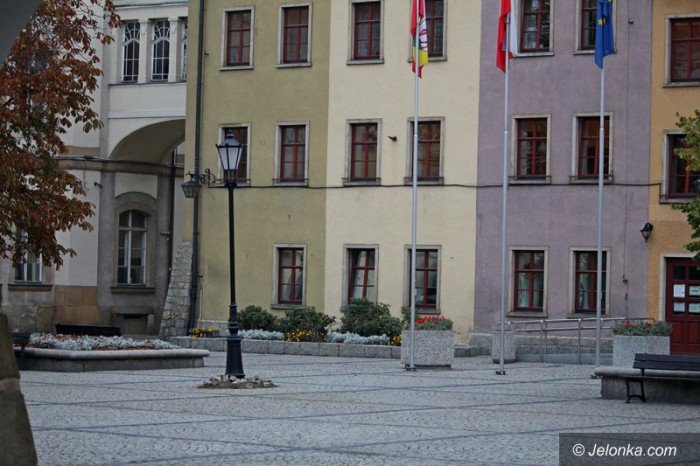 dugotrwaa-wymiana-oswietlenia-w-rynku-foto-60377