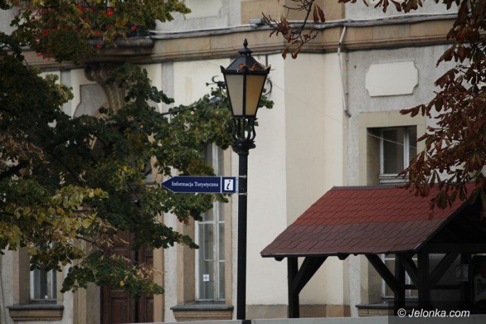 dugotrwaa-wymiana-oswietlenia-w-rynku-foto-60377