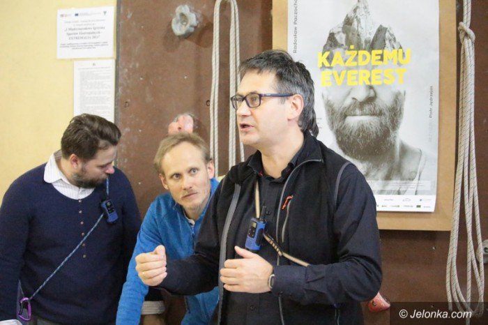 nadchodzi-premiera-na-szczytach-foto-60396