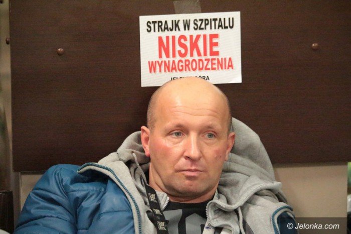 w-szpitalu-pracownicy-rozpoczeli-godowke-foto-60415
