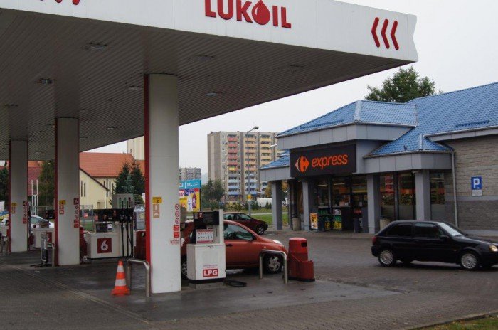 Stacja paliw na Zabobrzu II