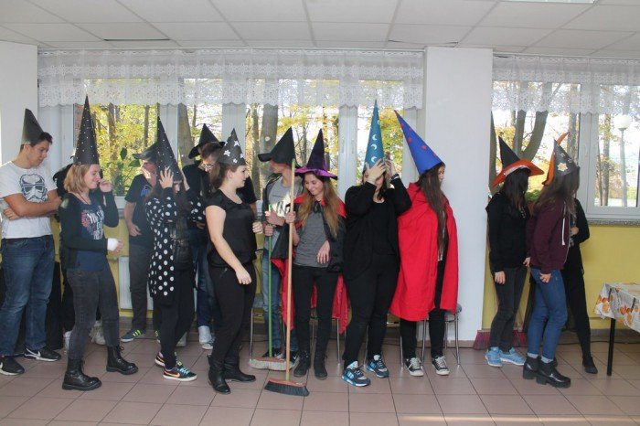 harry-potter-i-hermiona-odwiedzili-pewna-szkoe-foto-60437
