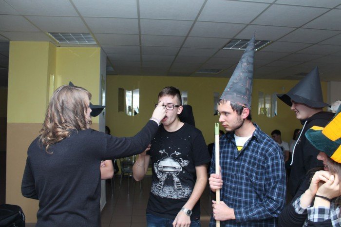 harry-potter-i-hermiona-odwiedzili-pewna-szkoe-foto-60437