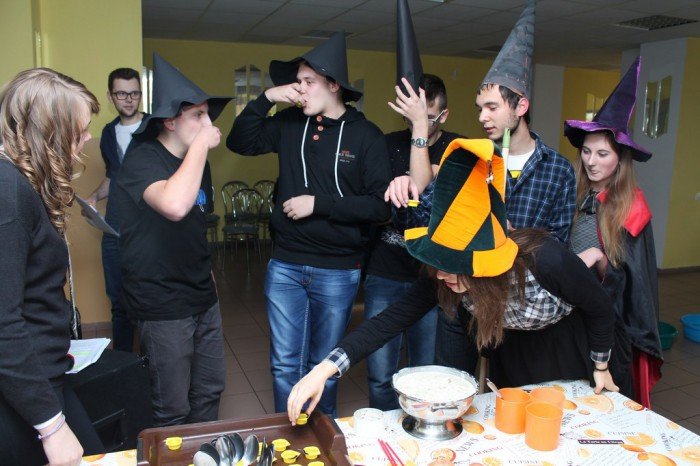 harry-potter-i-hermiona-odwiedzili-pewna-szkoe-foto-60437