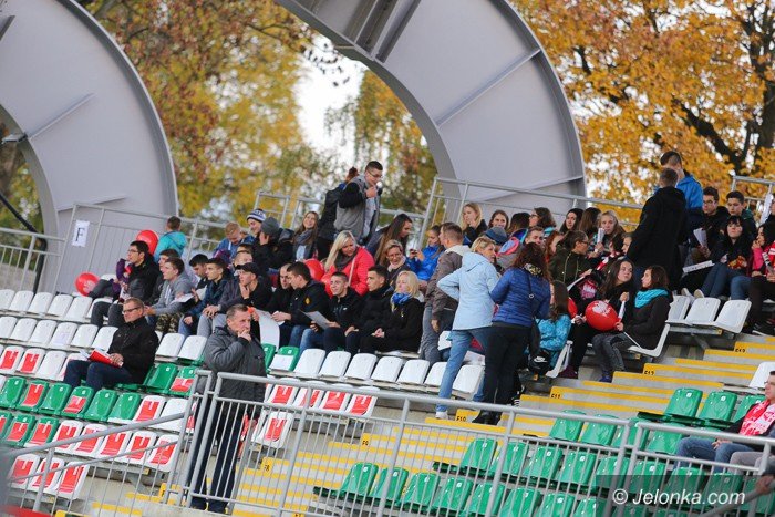mecz-reprezentacji-przerwany-przez-brak-pradu-foto-60465