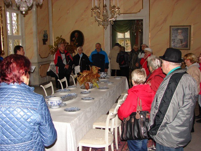 biaa-laska-w-dolinie-paacow-i-ogrodow-foto-60480