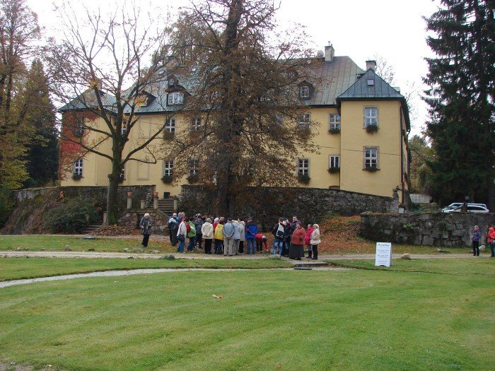 biaa-laska-w-dolinie-paacow-i-ogrodow-foto-60480