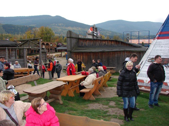 biaa-laska-w-dolinie-paacow-i-ogrodow-foto-60480