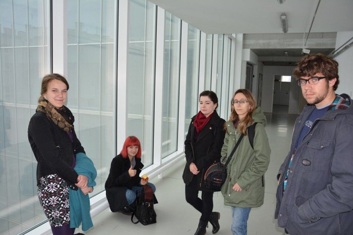 uczniowie-plastyka-na-warsztatach-w-asp-foto-60566