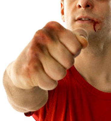 Policja odnotowuje coraz więcej czynów karalnych związanych z agresją wobec rodziny.
