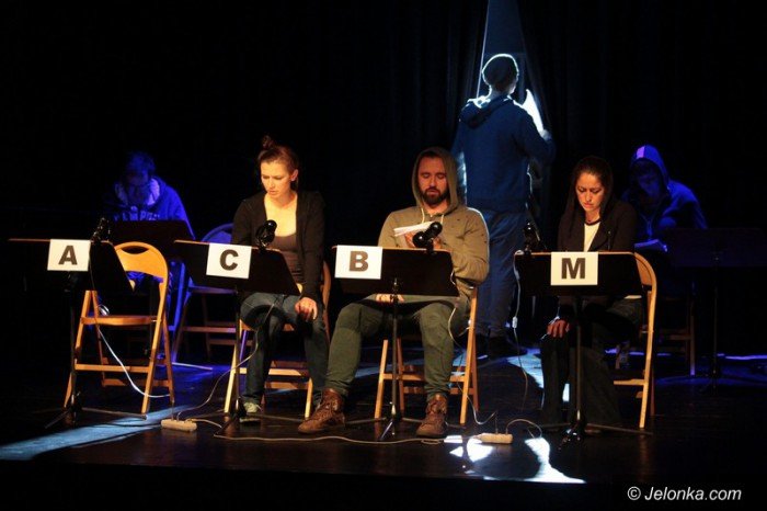 modzi-chca-czytac-dramaty-foto-60608