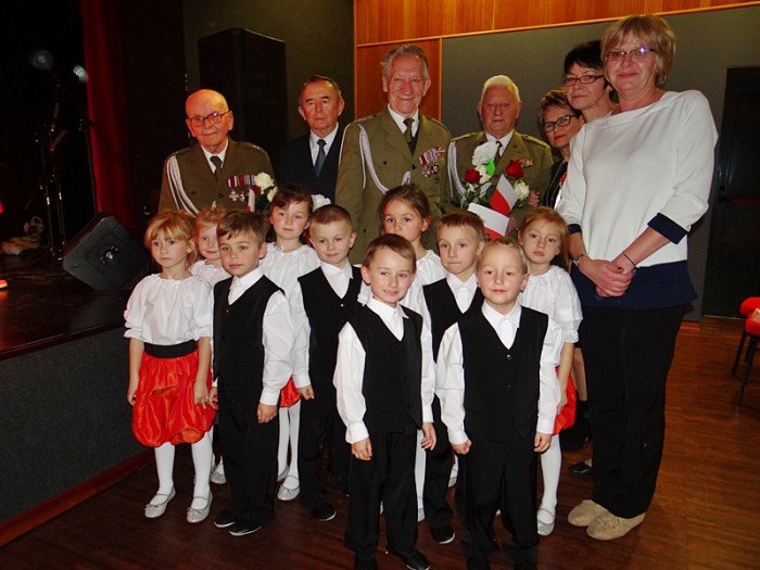 przedszkolaki-po-raz-szosty-patriotycznie-foto-60621