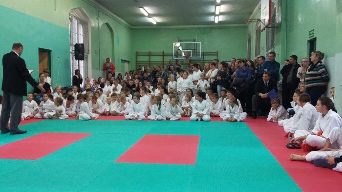 mistrzostwa-karate-na-70lecie-szkoy-w-mysakowicach-foto-60645