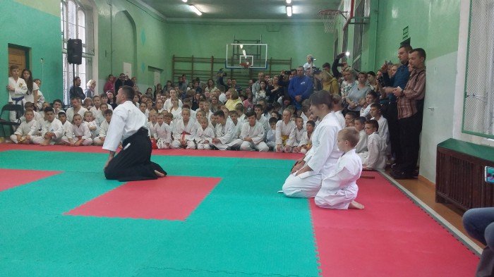 mistrzostwa-karate-na-70lecie-szkoy-w-mysakowicach-foto-60645