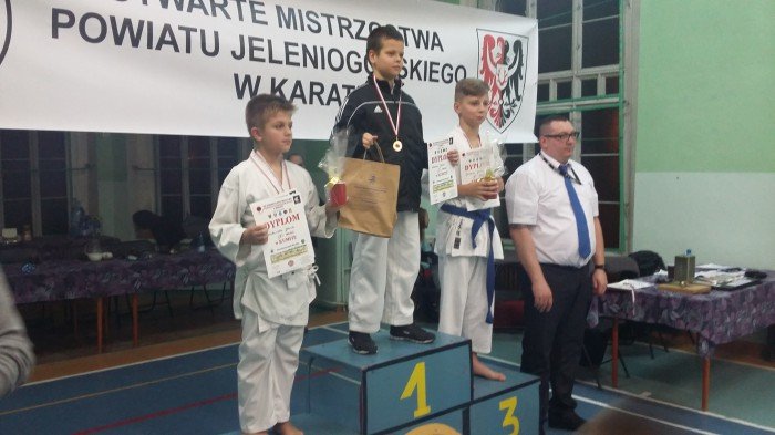 mistrzostwa-karate-na-70lecie-szkoy-w-mysakowicach-foto-60645