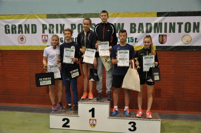 medale-badmintonistow-chojnika-foto-60650