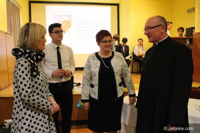 poezja-jana-pawa-ii-dla-modych-foto-60779
