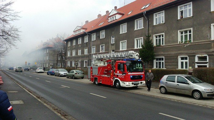 zadymienie-na-osiedlu-robotniczym-foto-60883