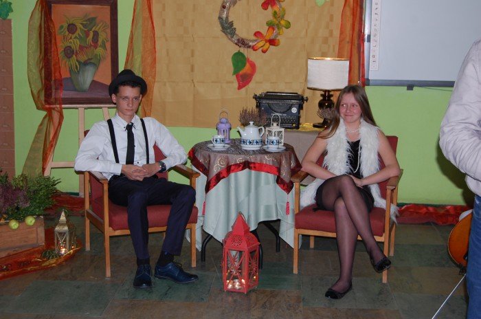 jesienne-klimaty-w-zespole-szko-w-mysakowicach-foto-60926
