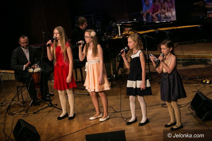 wspaniay-koncert-z-gwiazda-i-gwiazdkami-foto-60953