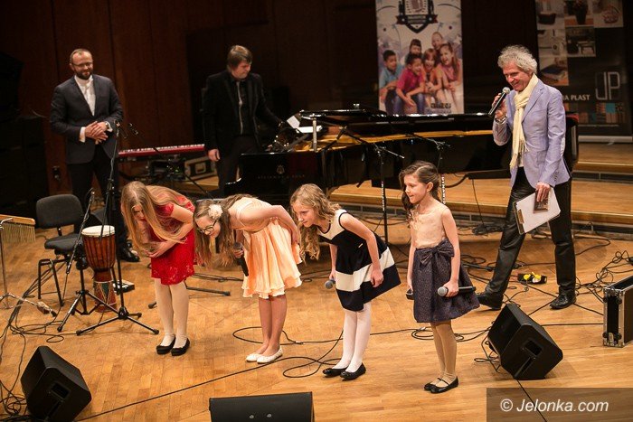 wspaniay-koncert-z-gwiazda-i-gwiazdkami-foto-60953