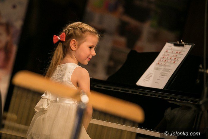 wspaniay-koncert-z-gwiazda-i-gwiazdkami-foto-60953