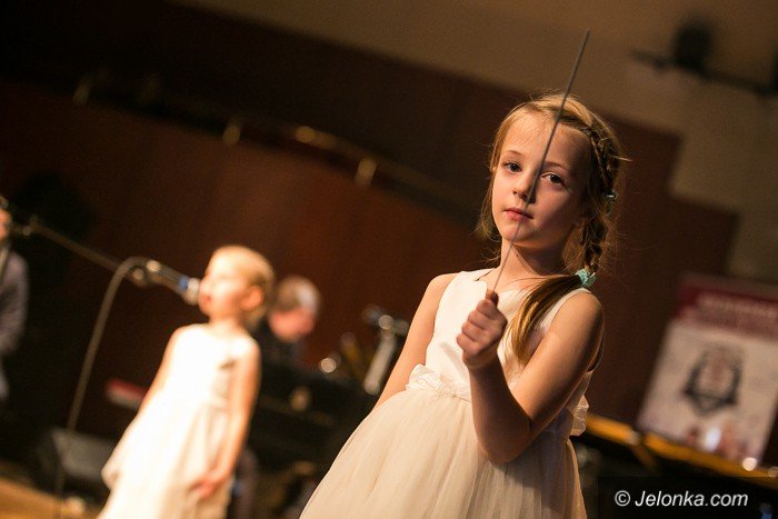 wspaniay-koncert-z-gwiazda-i-gwiazdkami-foto-60953