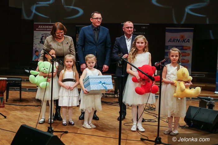 wspaniay-koncert-z-gwiazda-i-gwiazdkami-foto-60953