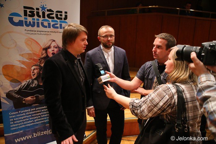 wspaniay-koncert-z-gwiazda-i-gwiazdkami-foto-60953